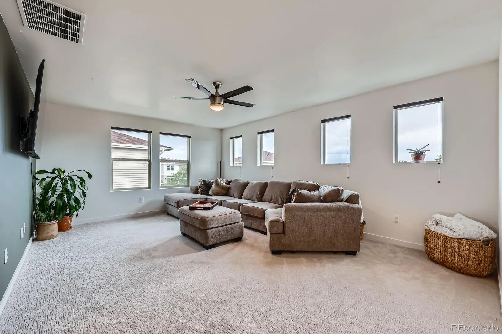 Castle Rock, Colorado 80109, United States, 4 Bedrooms Bedrooms, ,4 BathroomsBathrooms,Residential,Active,149442