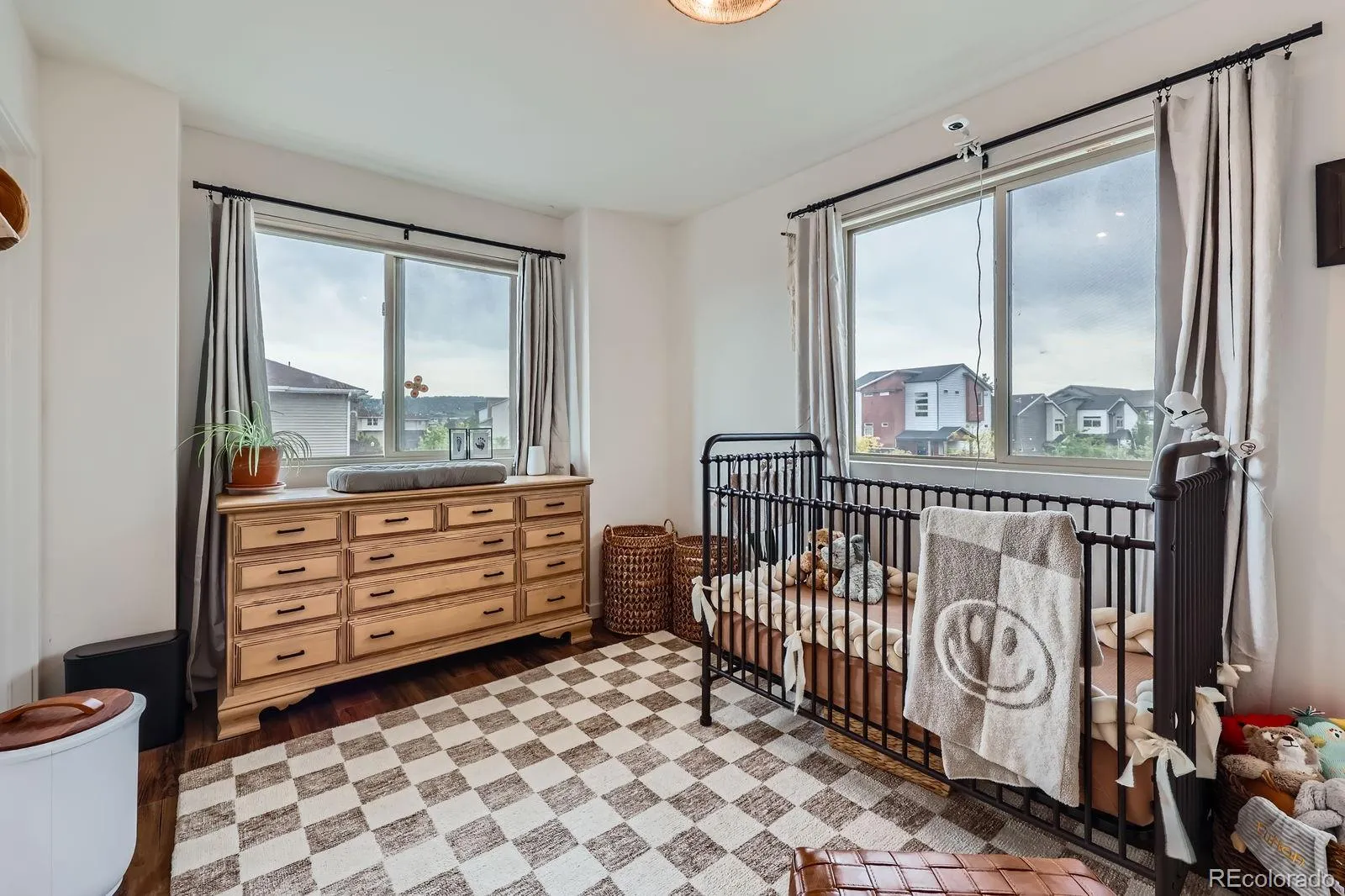 Castle Rock, Colorado 80109, United States, 4 Bedrooms Bedrooms, ,4 BathroomsBathrooms,Residential,Active,149442