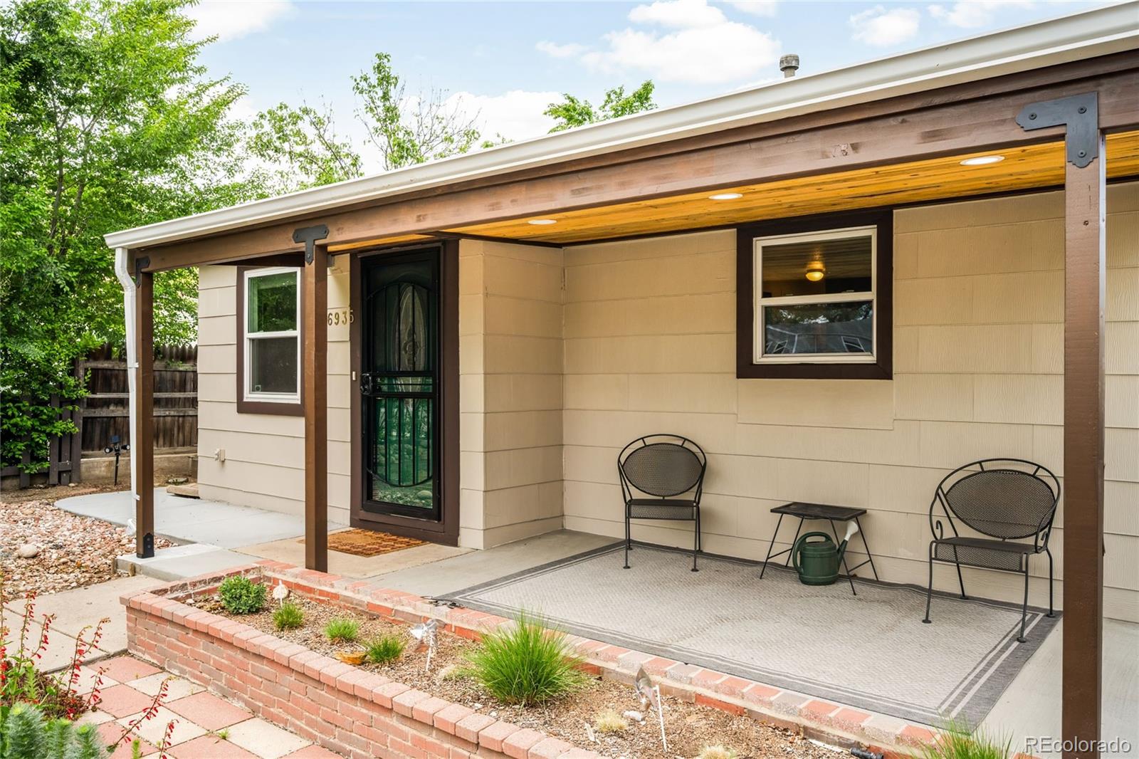 6935 W 55th Place