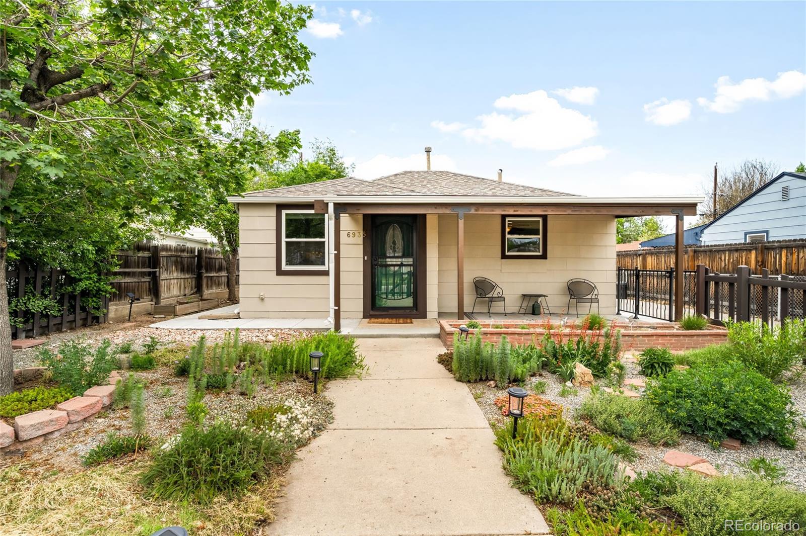 6935 W 55th Place