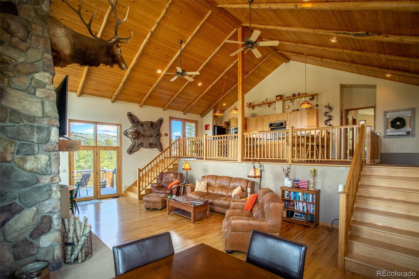 1041 County Road 200
