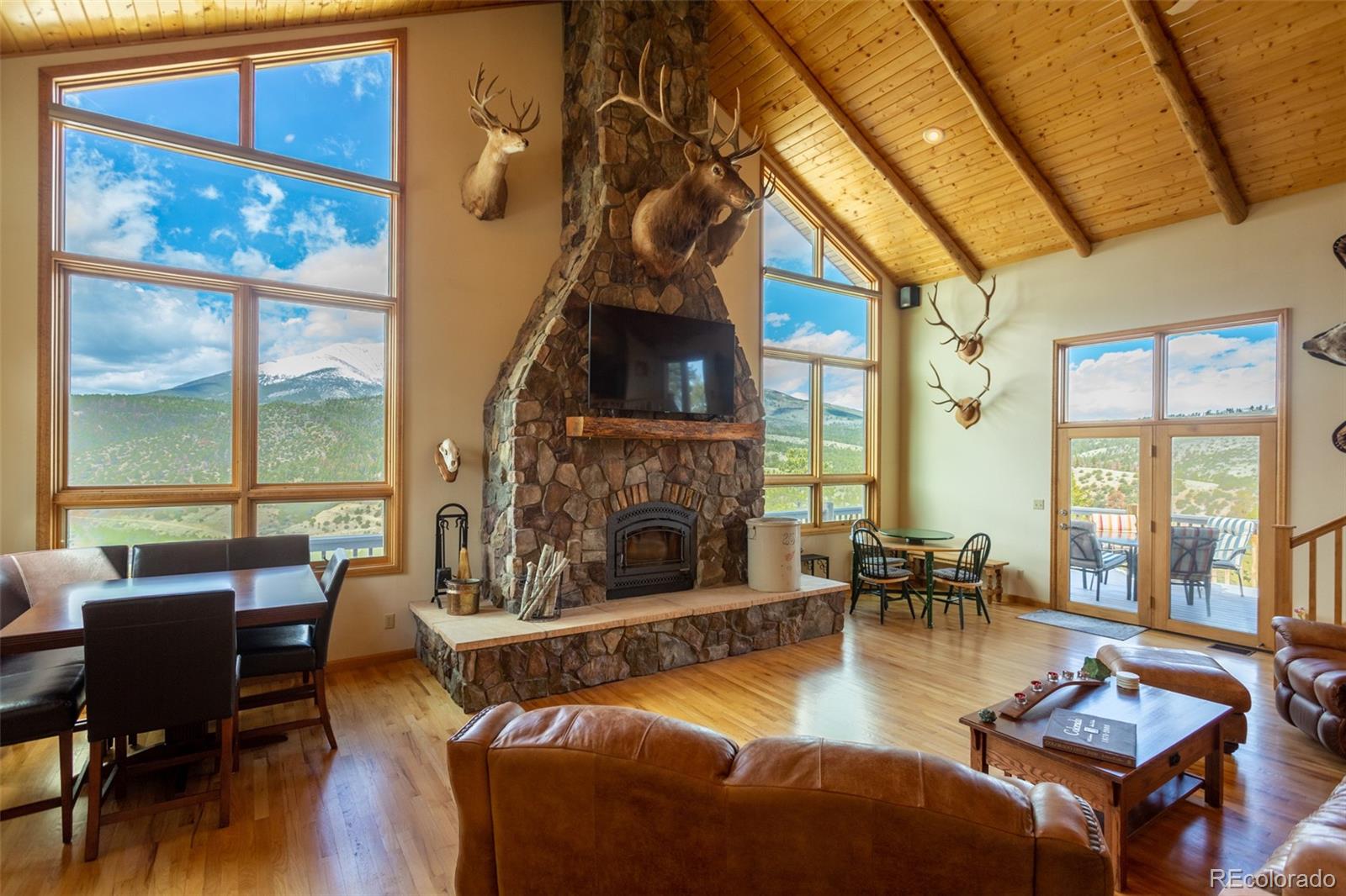 1041 County Road 200
