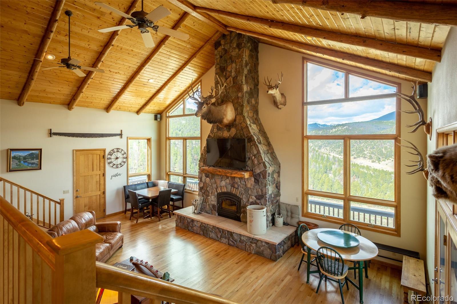 1041 County Road 200
