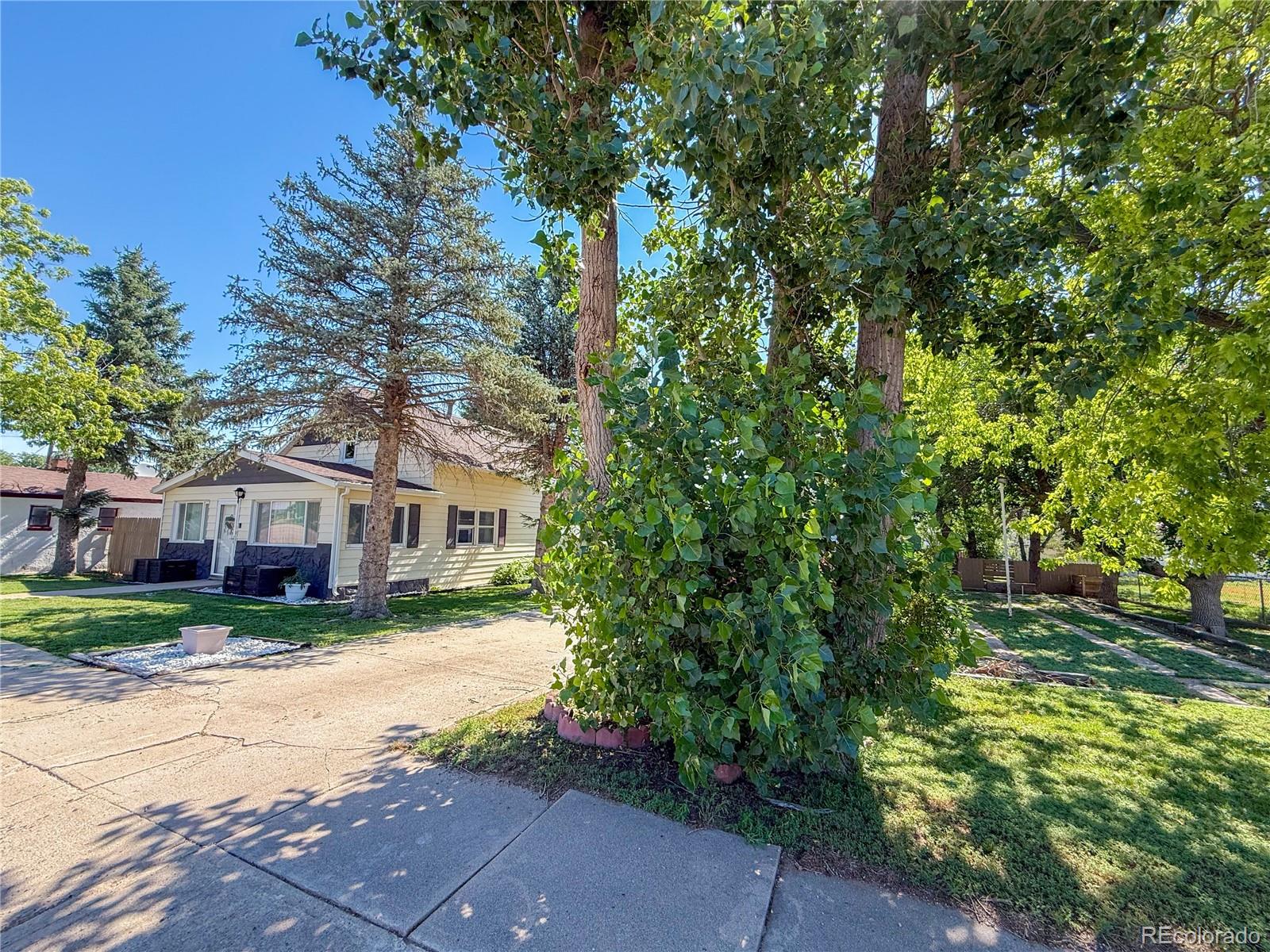 Photo 1 of 33 — 204 Colorado Avenue, Seibert, CO 80834