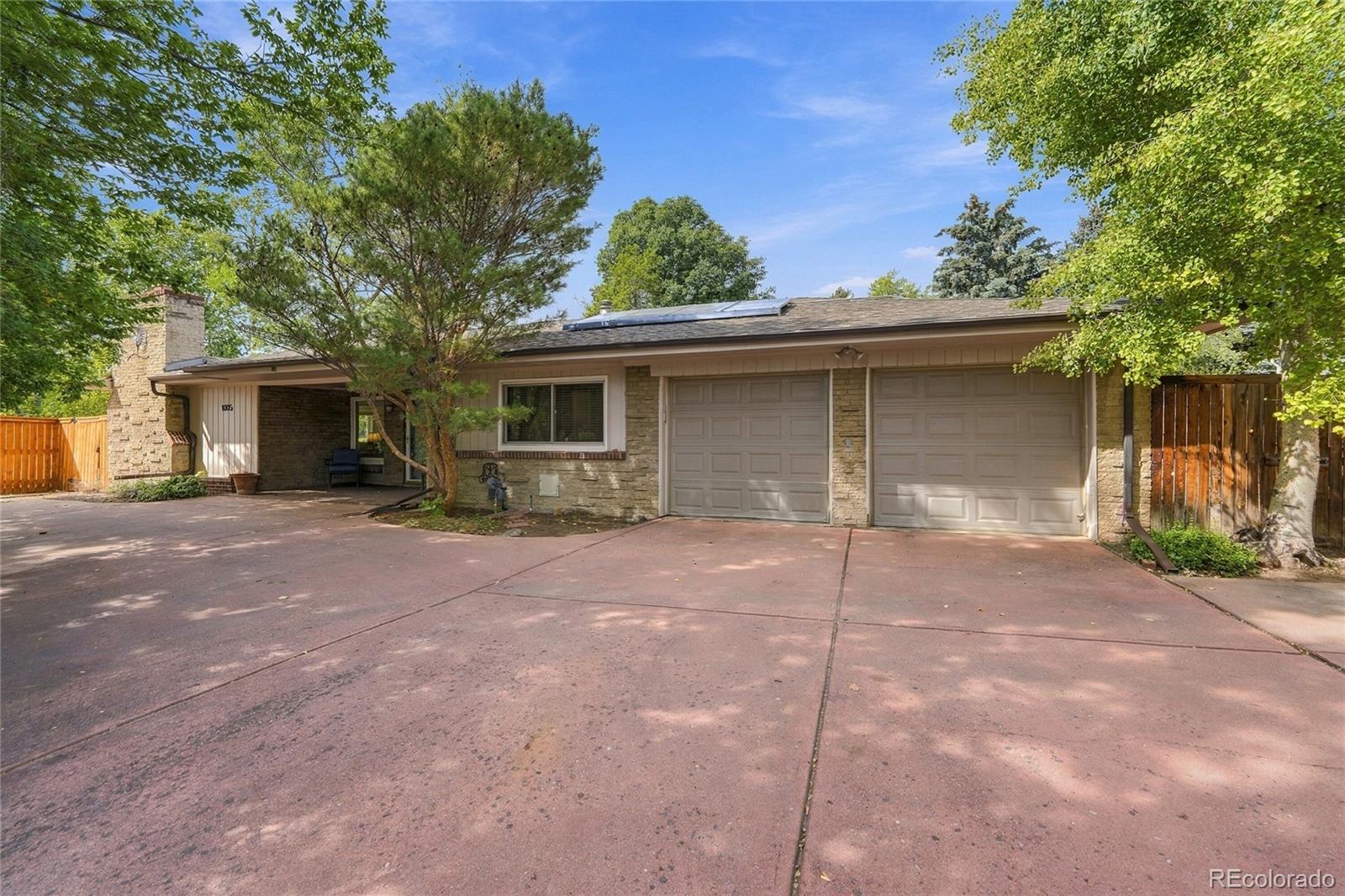 1005 Lamar Street