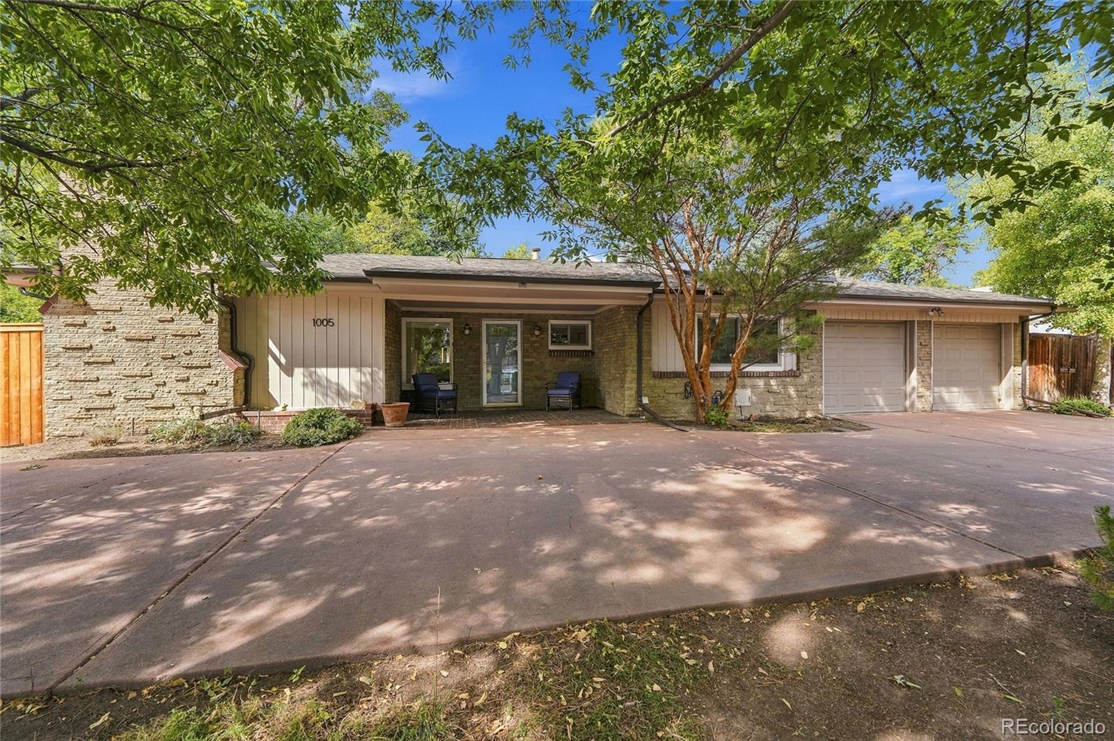 1005 Lamar Street