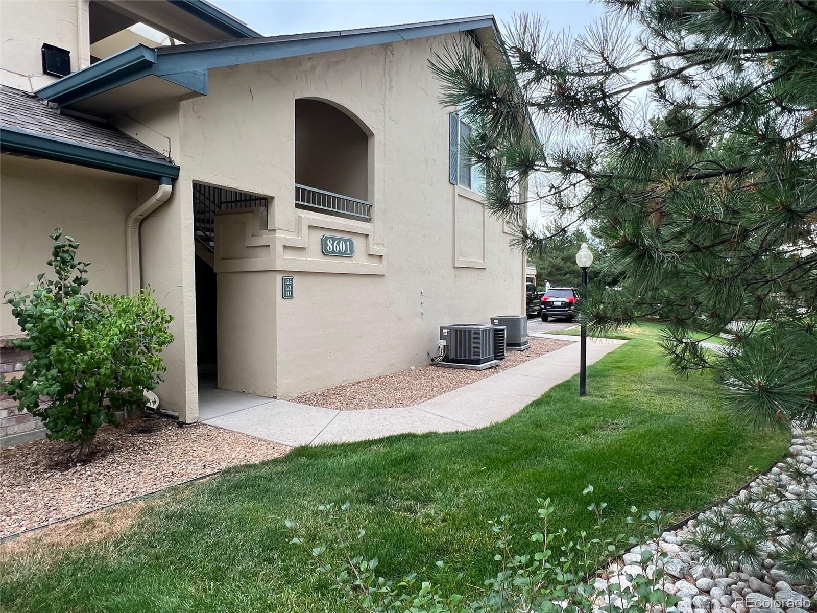 8601 E Dry Creek Road 125