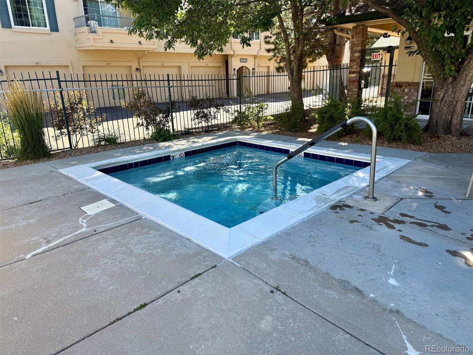 8601 E Dry Creek Road 125