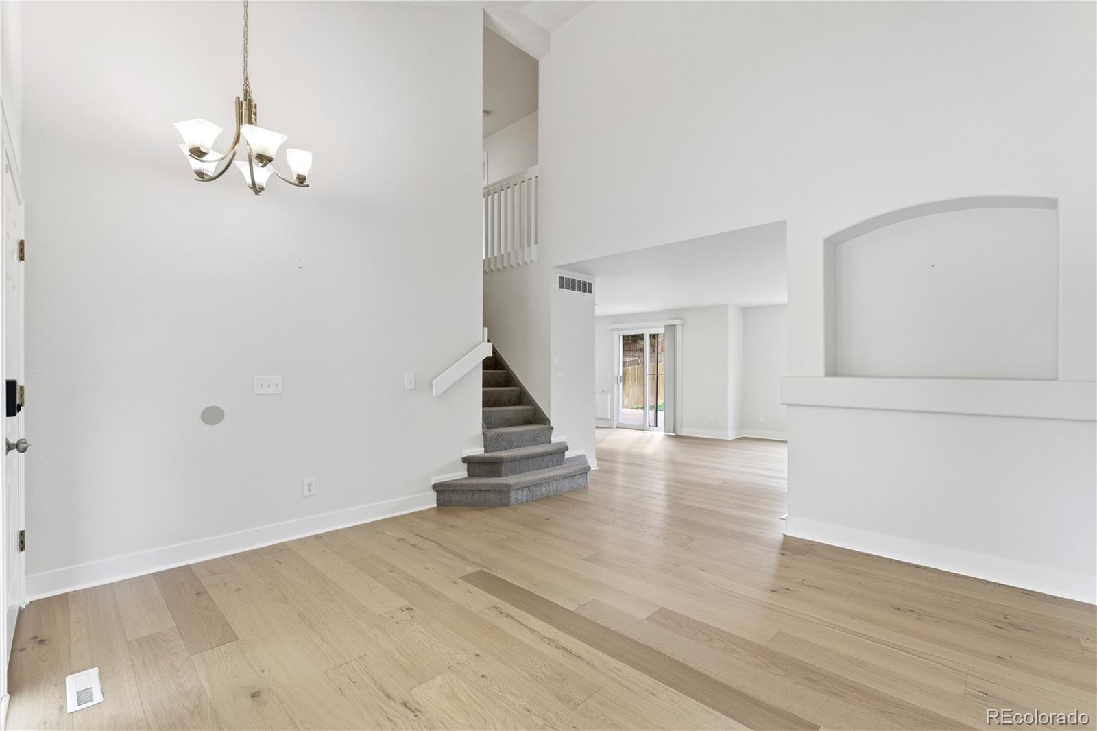 5315 S Valdai Street