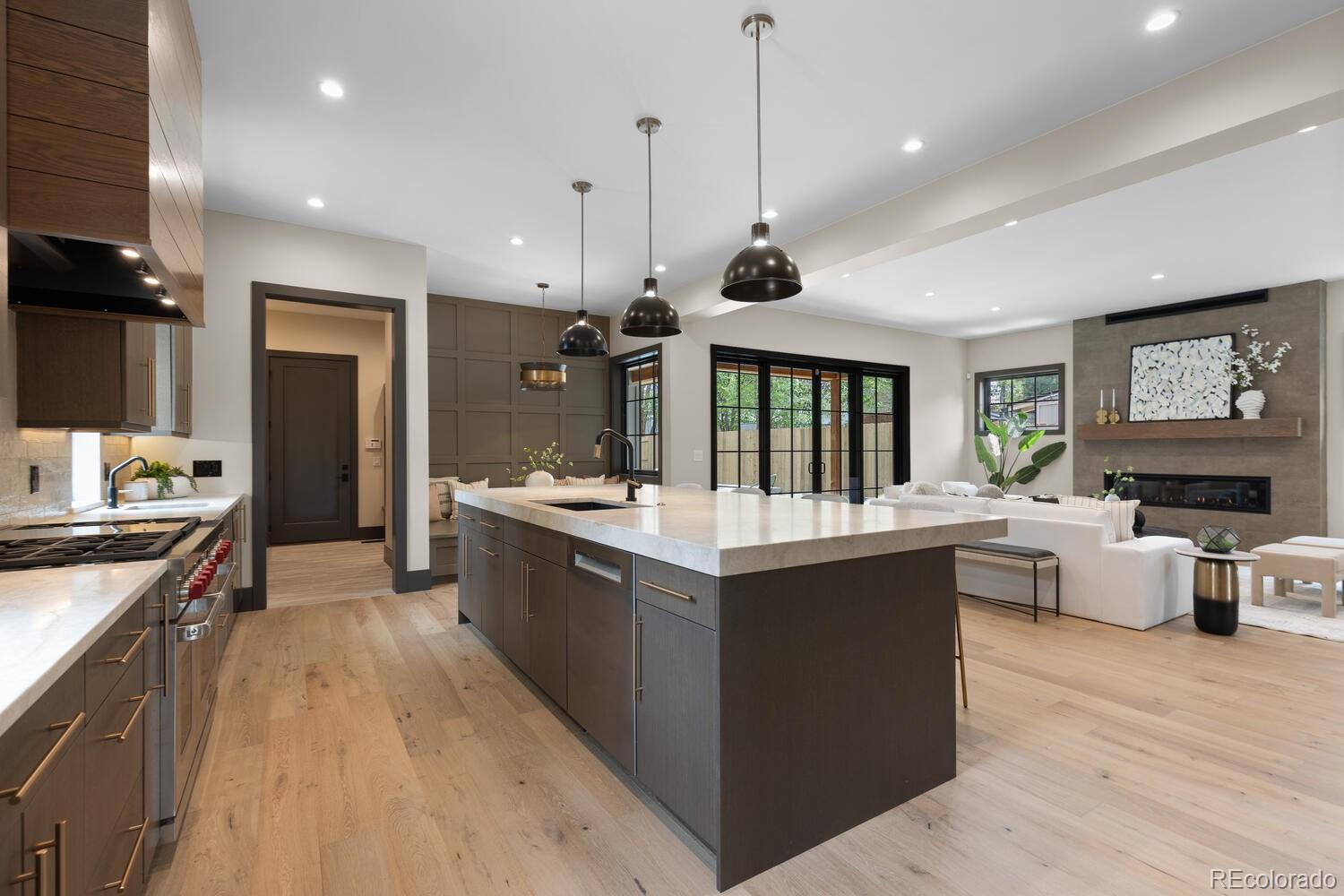 1100 S Elizabeth Street, Denver, CO, 80210 4 1100 S Elizabeth Street