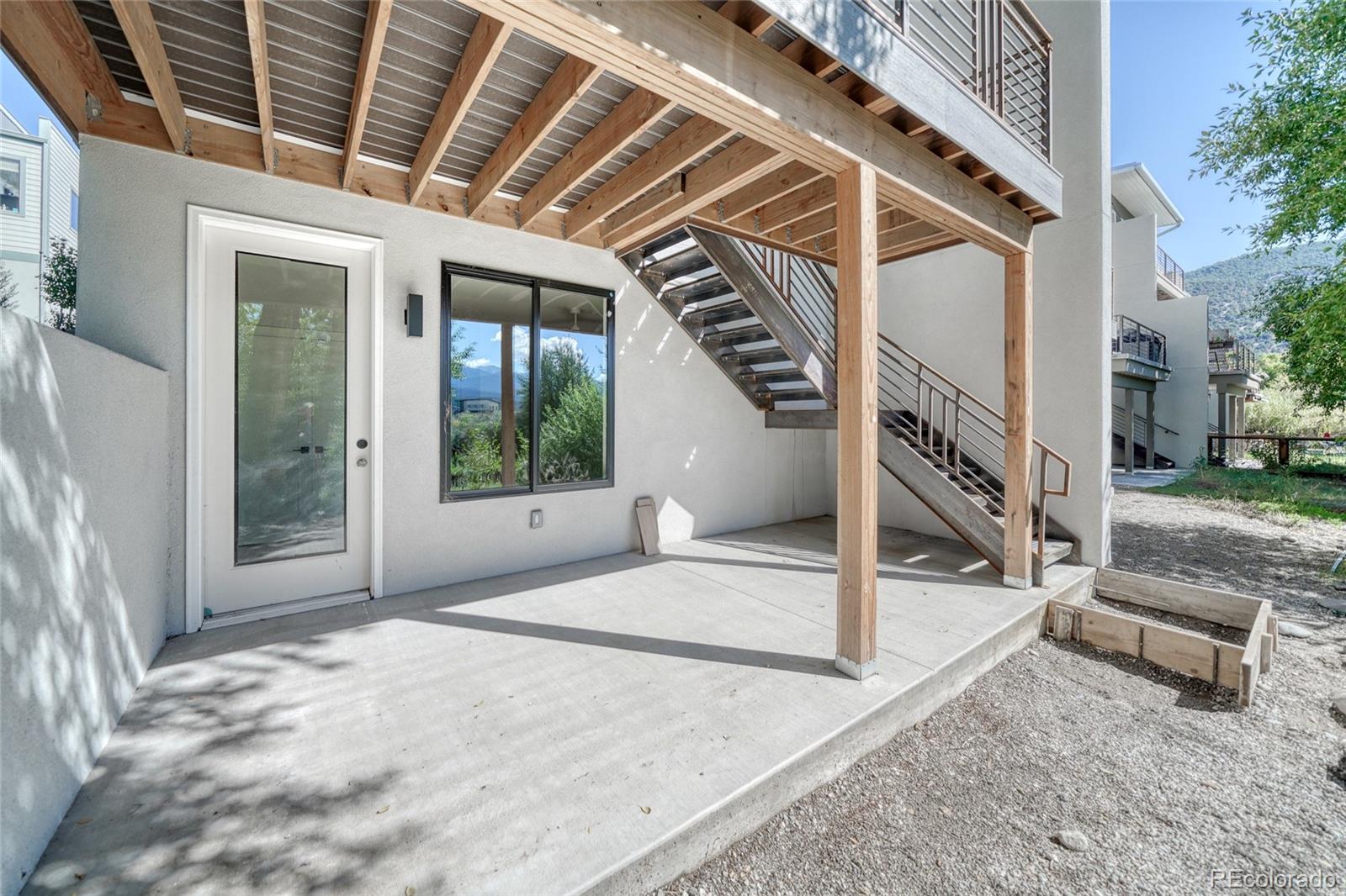 215 Two Rivers Road