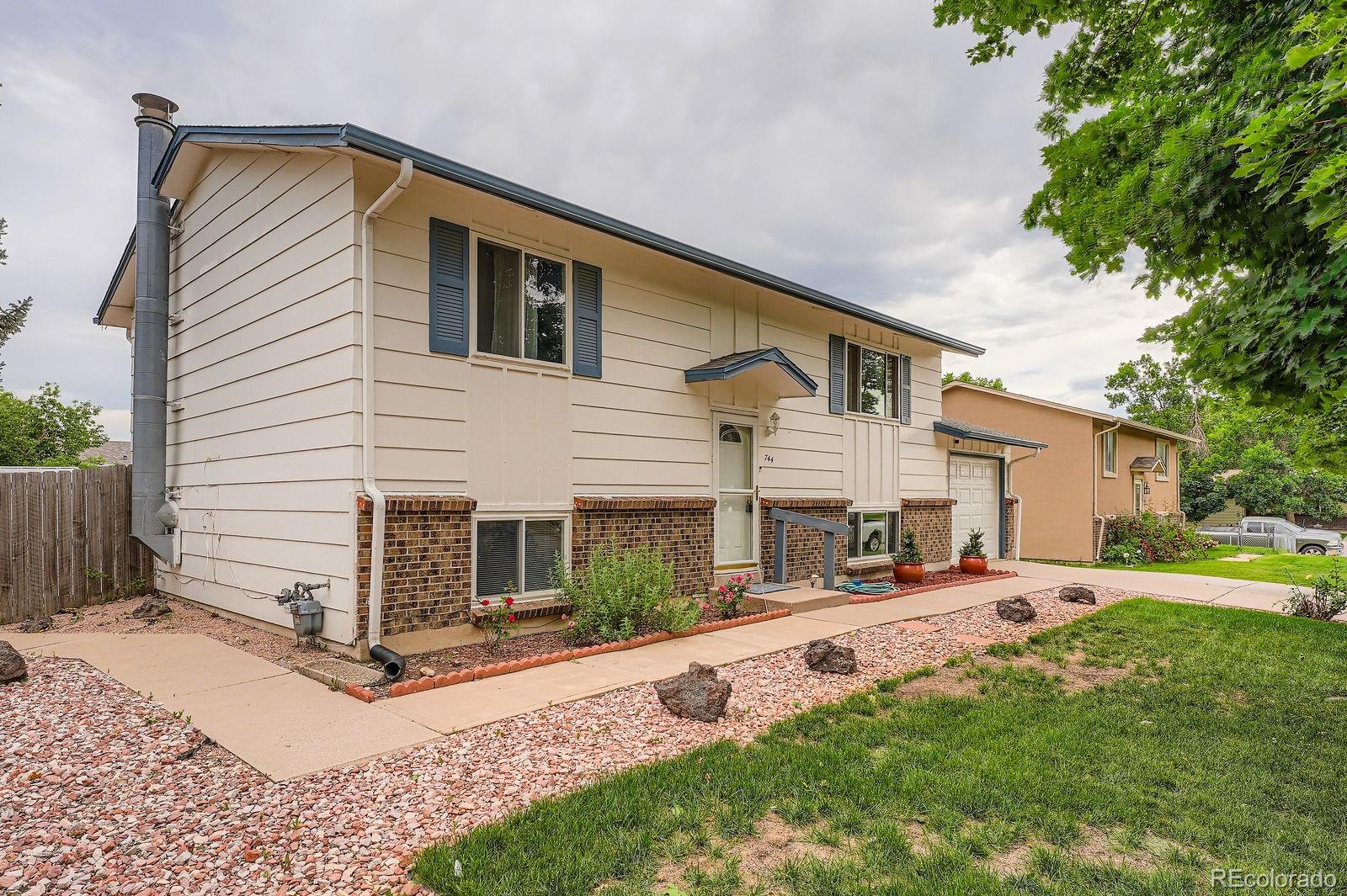 744 Memphis Street, Aurora, CO, 80011 1 744 Memphis Street