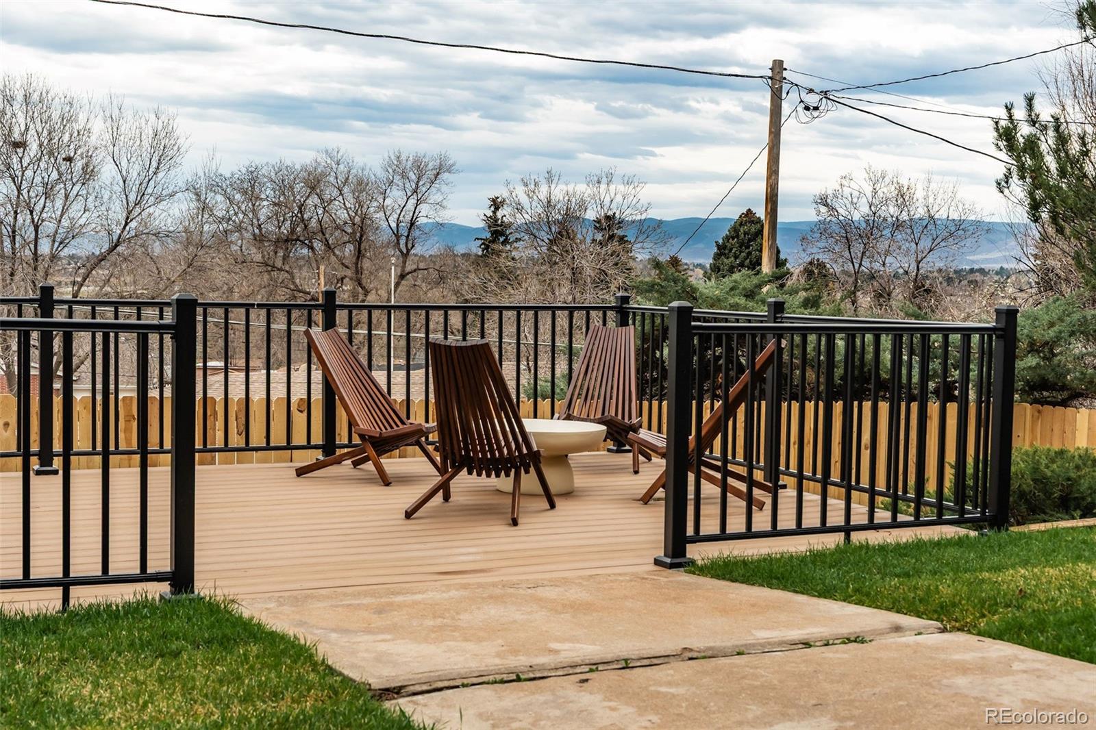 3606 W Linvale Place