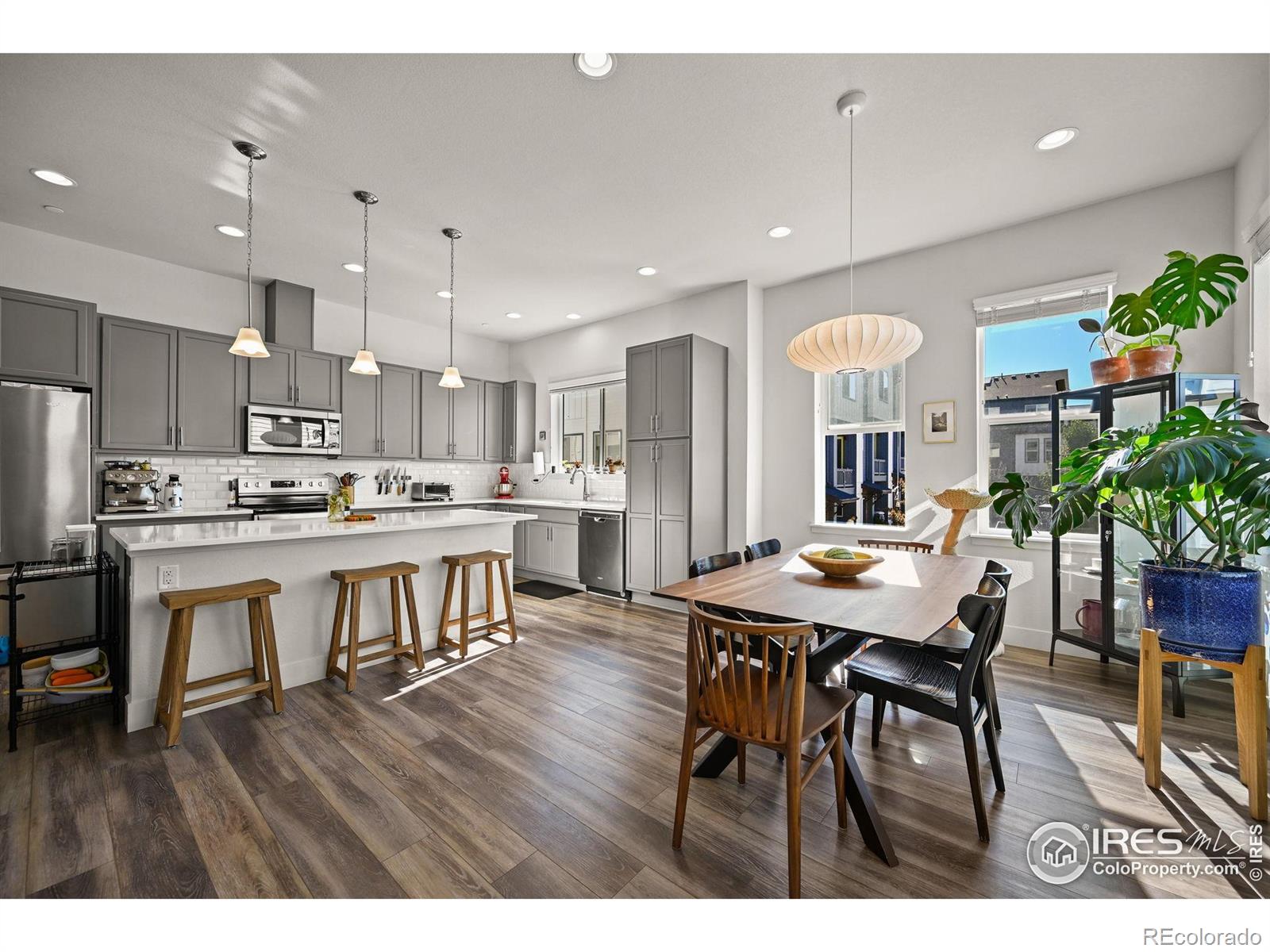 2331 Village Green Way