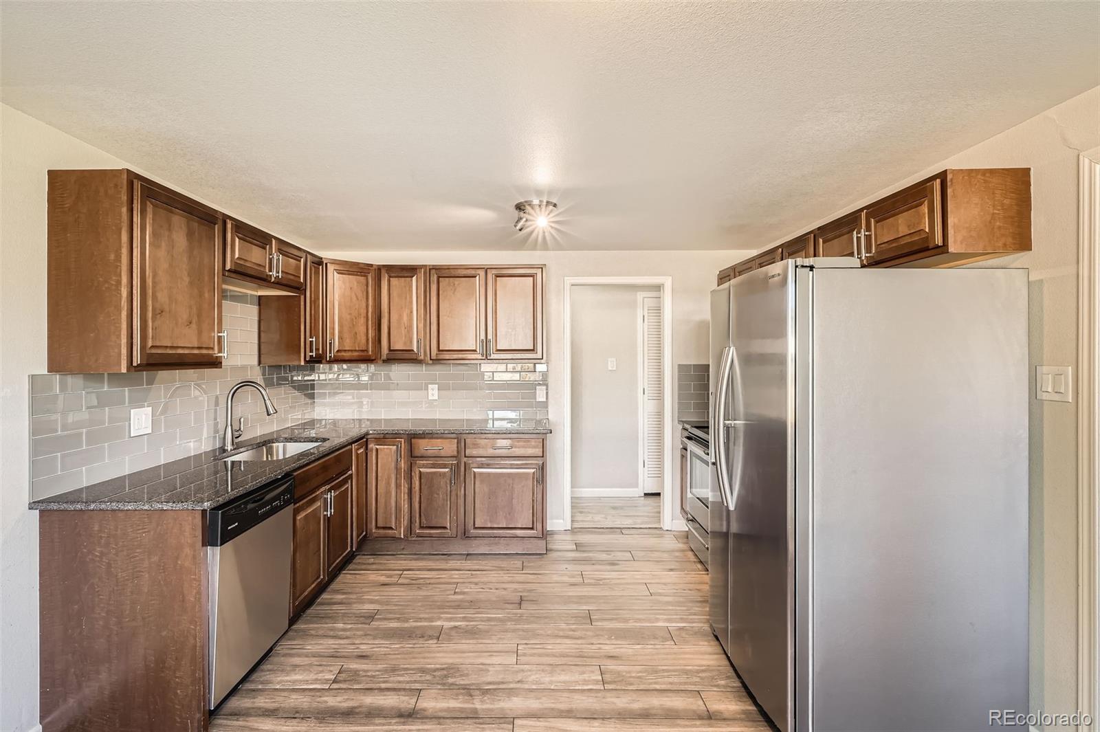 2201 S Holly Street 1, Denver, CO, 80222 4 2201 S Holly Street 1