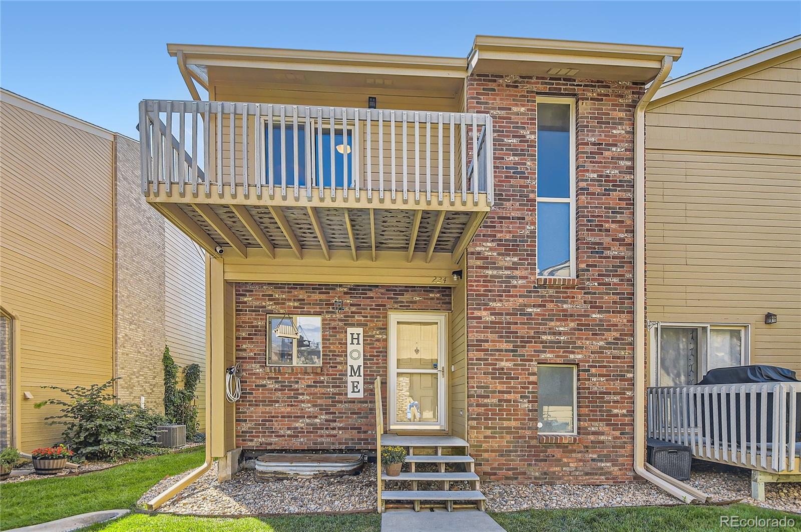 View Castle Rock, CO 80104 townhome