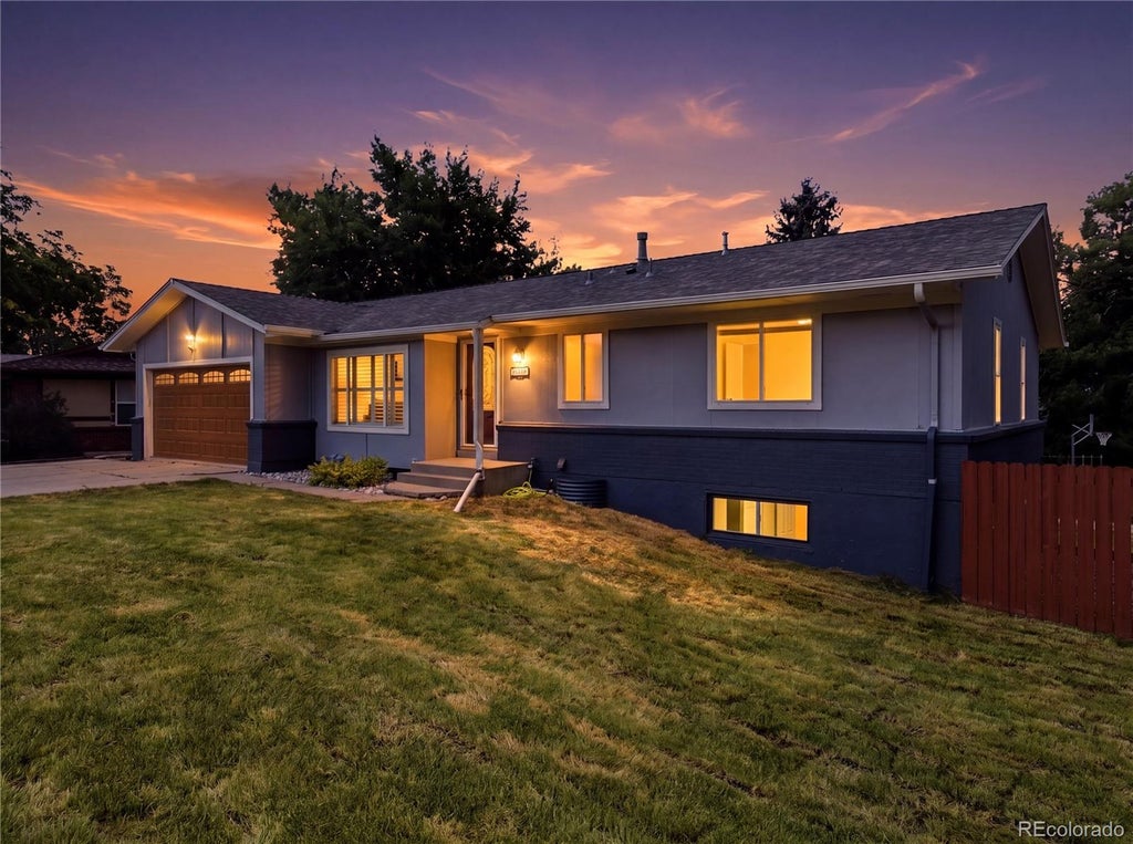 Photo of 13090 W Warren Avenue, Lakewood, CO 80228 (MLS # 5613644)