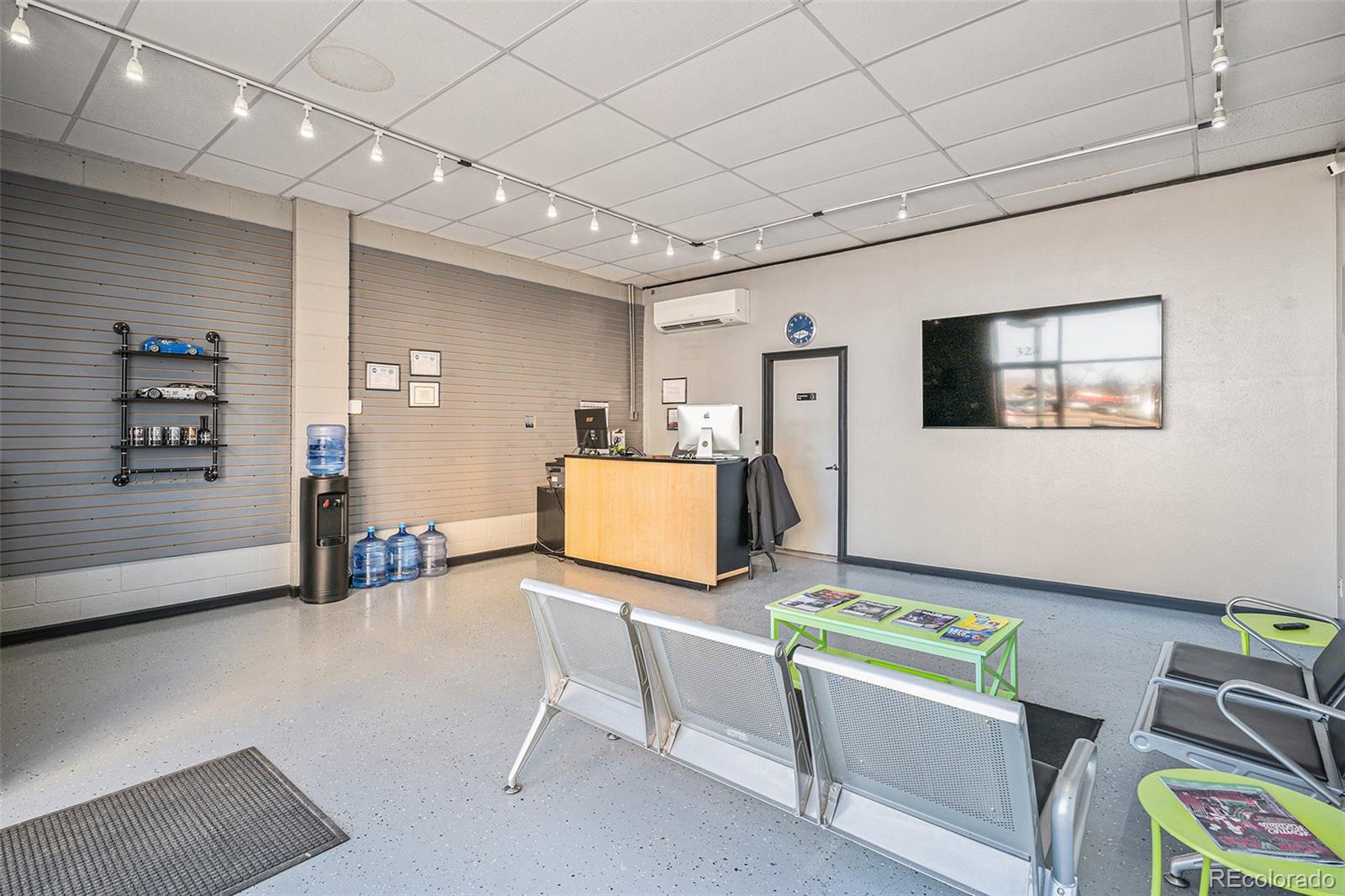 324 W Hampden Avenue