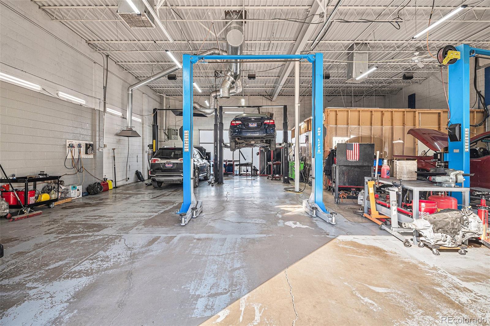 324 W Hampden Avenue