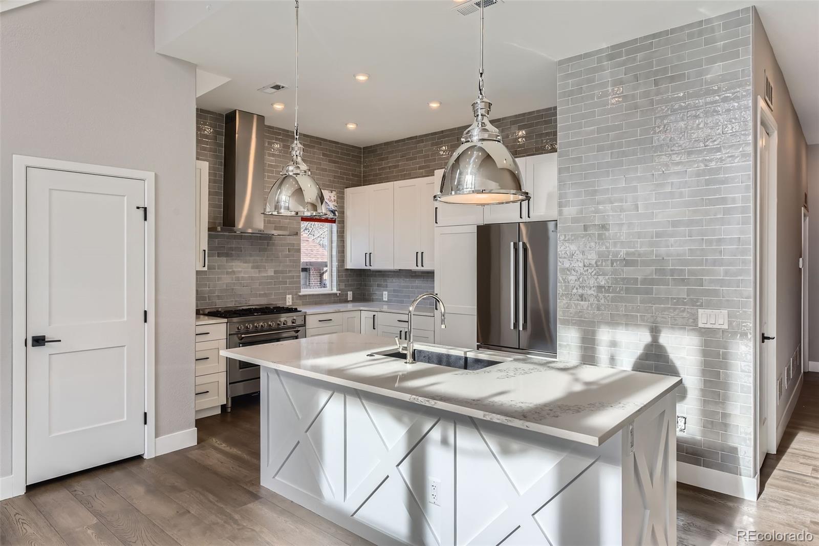 2951 E Evans Avenue, Denver, CO, 80210 4 2951 E Evans Avenue