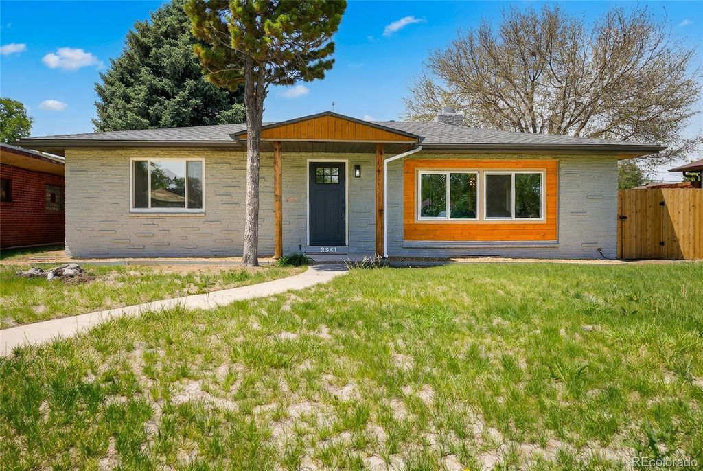 Photo of 3541 N Monaco Parkway, Denver, CO 80207 (MLS # 1669824)