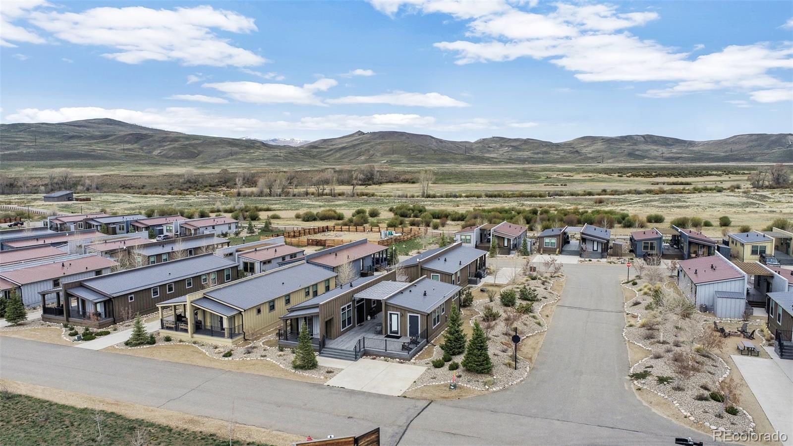 1051 Summit Trail