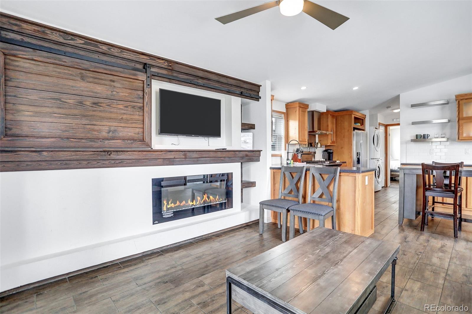 1051 Summit Trail
