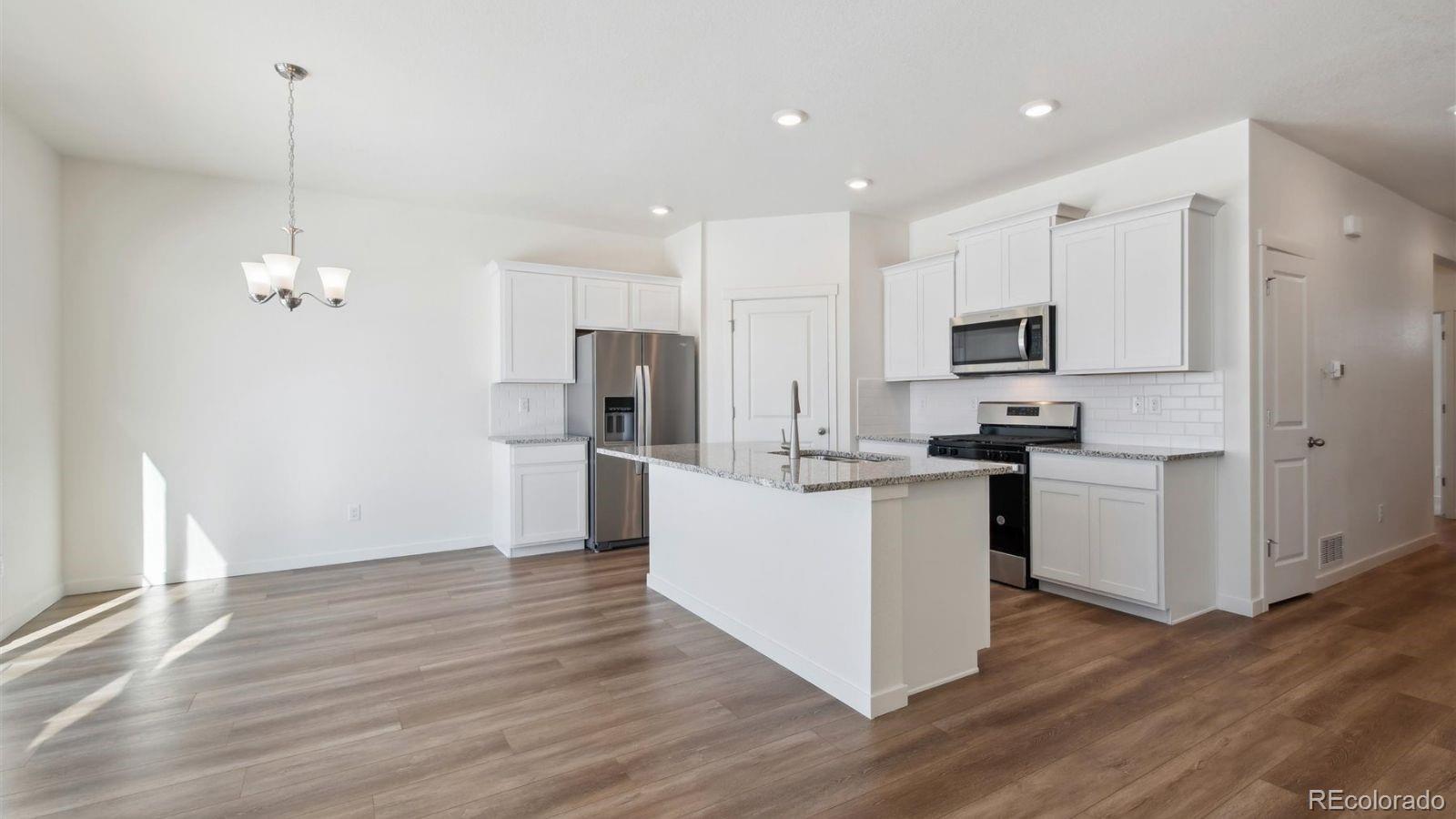 43085 Kawana Gulch Street