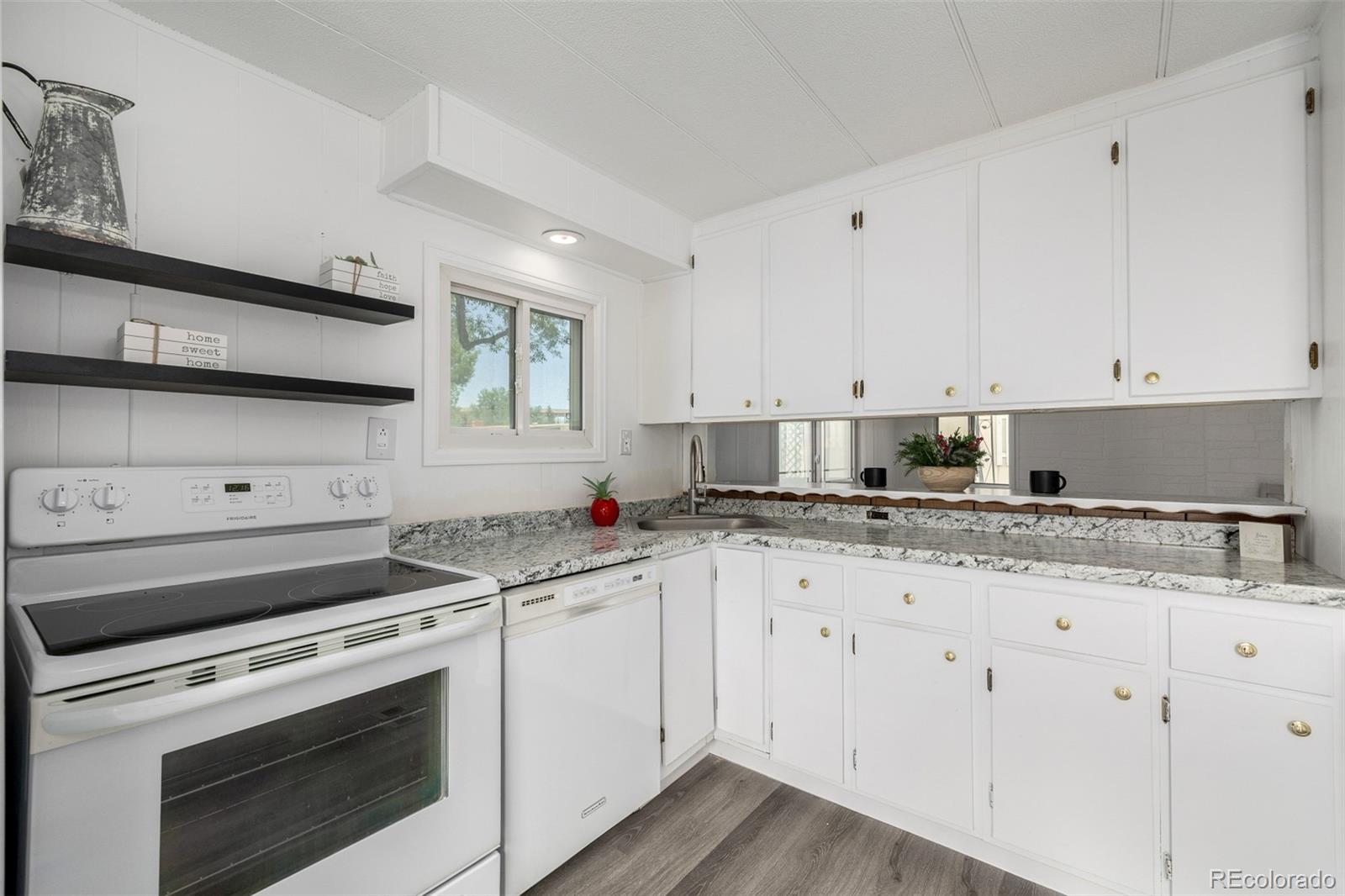 8201 S Santa Fe Drive