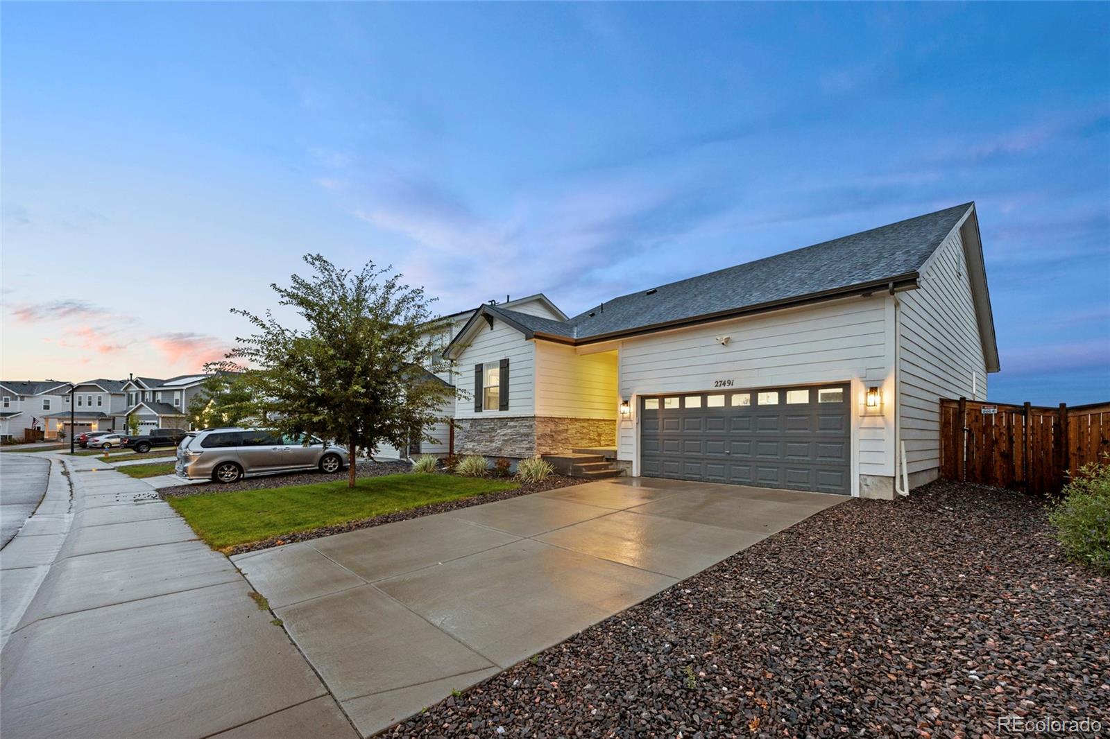 27491 E 10th Drive, Aurora, CO, 80018 8 27491 E 10th Drive