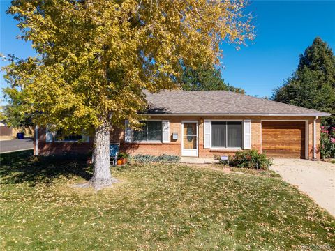 Photo of 790 Ursula Street, Aurora, CO 80011 (MLS # 9831705)