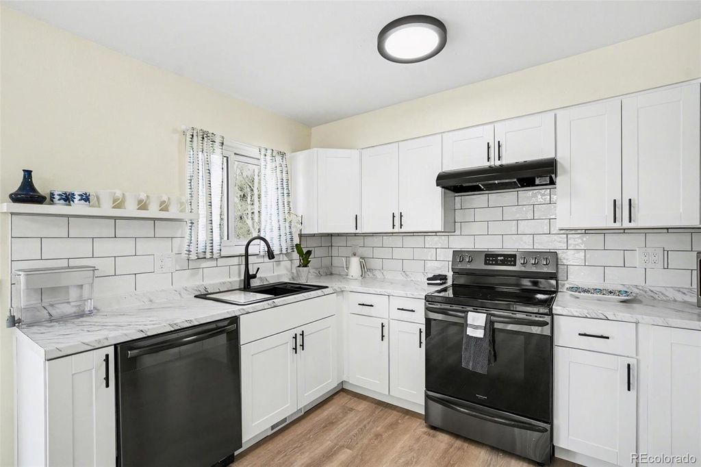 Photo of 765 Aegean Drive, Lafayette, CO 80026 (MLS # 9051929)