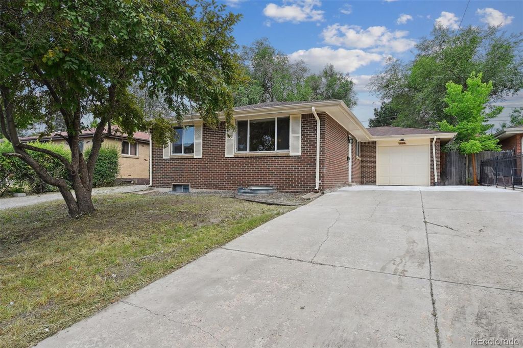 Photo of 3150 W Mexico Avenue, Denver, CO 80219 (MLS # 3627395)