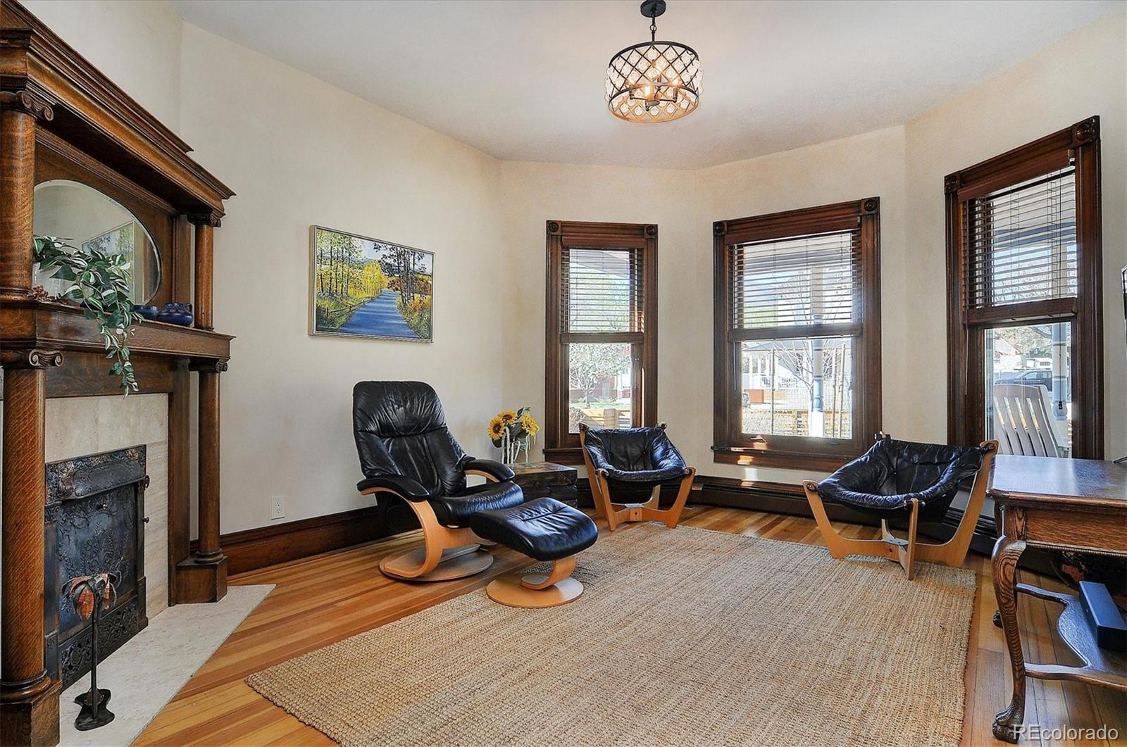 506 E 3rd Street
