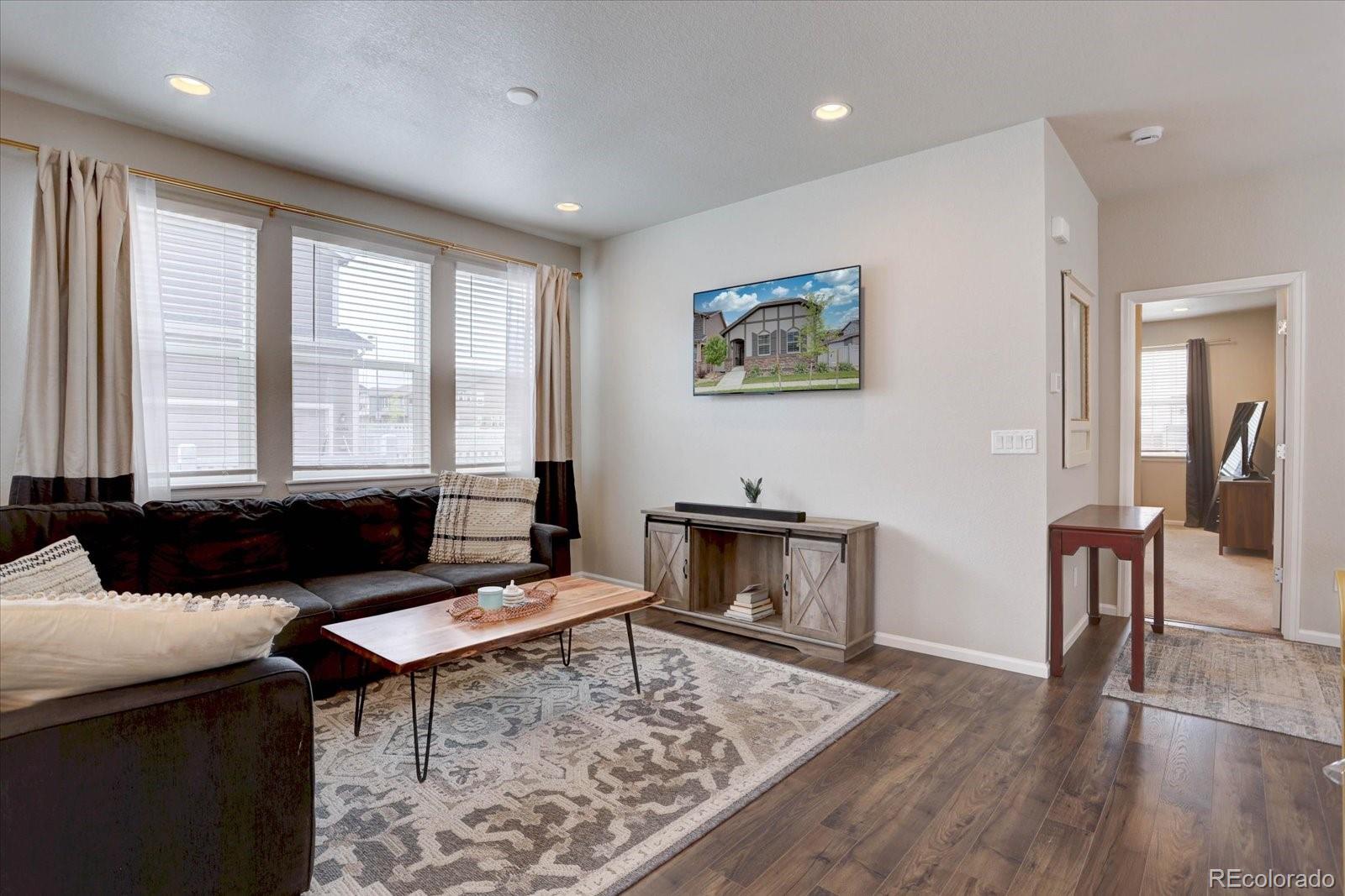 6612 N Ceylon Street