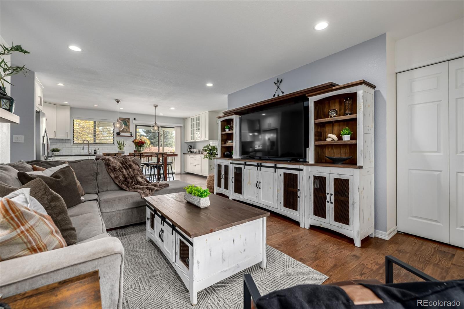 6254 S Prince Street