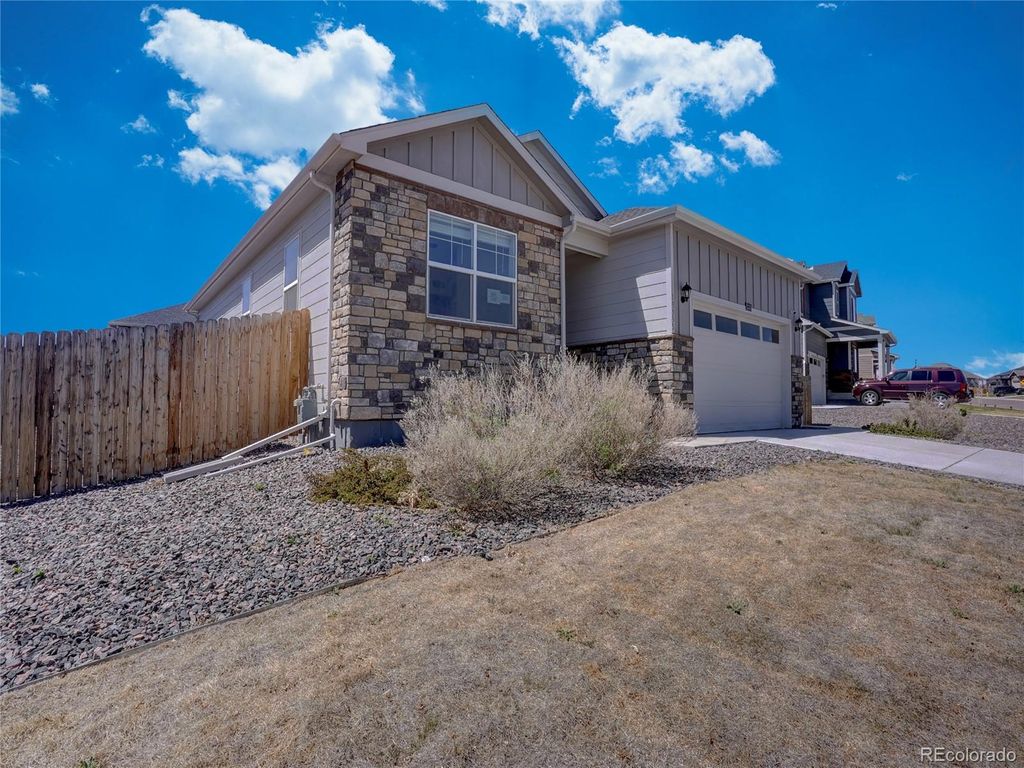 Photo of 13335 Xanthia Street, Thornton, CO 80602 (MLS # 4512631)
