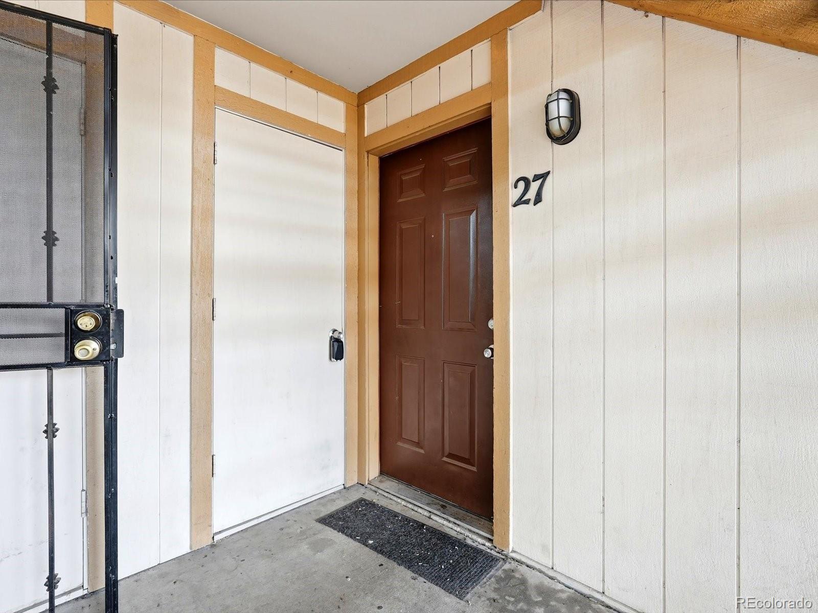1358 S Irving Street Unit 27