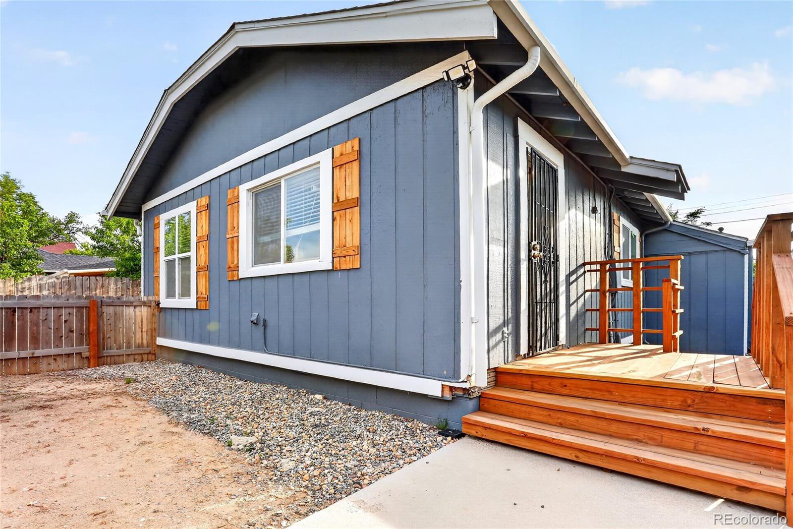 1435 UINTA Street