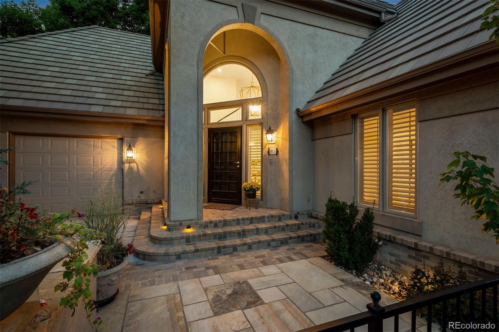 400 S Steele Street 61