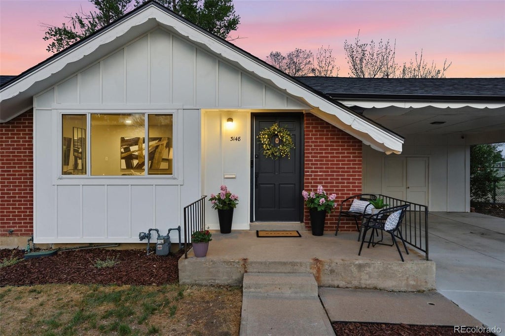 Photo of 3148 E Maplewood Avenue, Centennial, CO 80121 (MLS # 6379000)