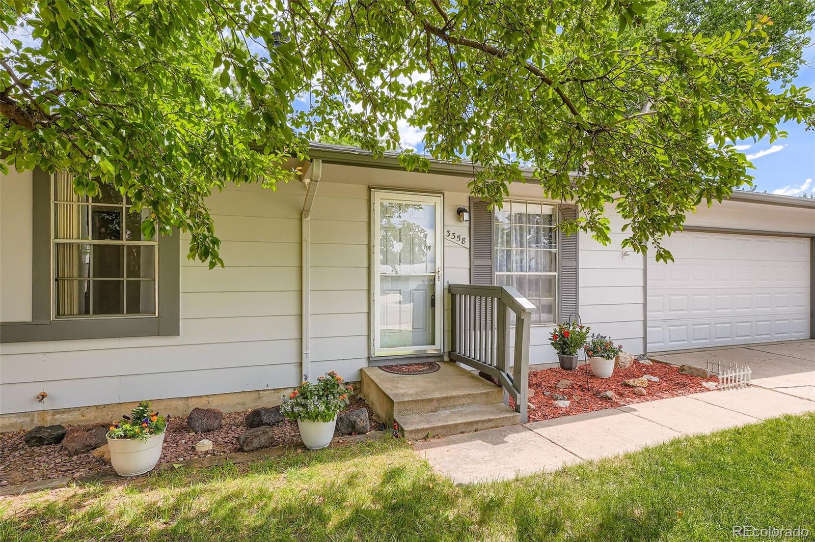 3358 S Iris Court