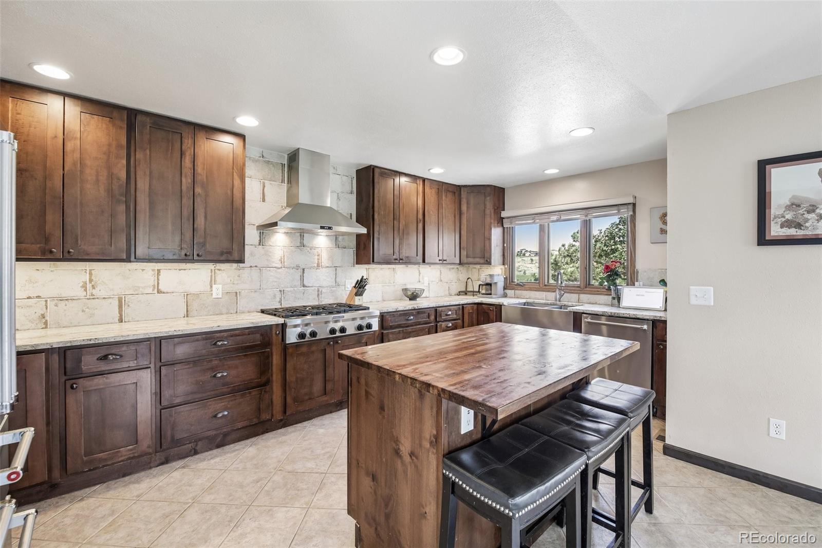 8394 Crestview Drive