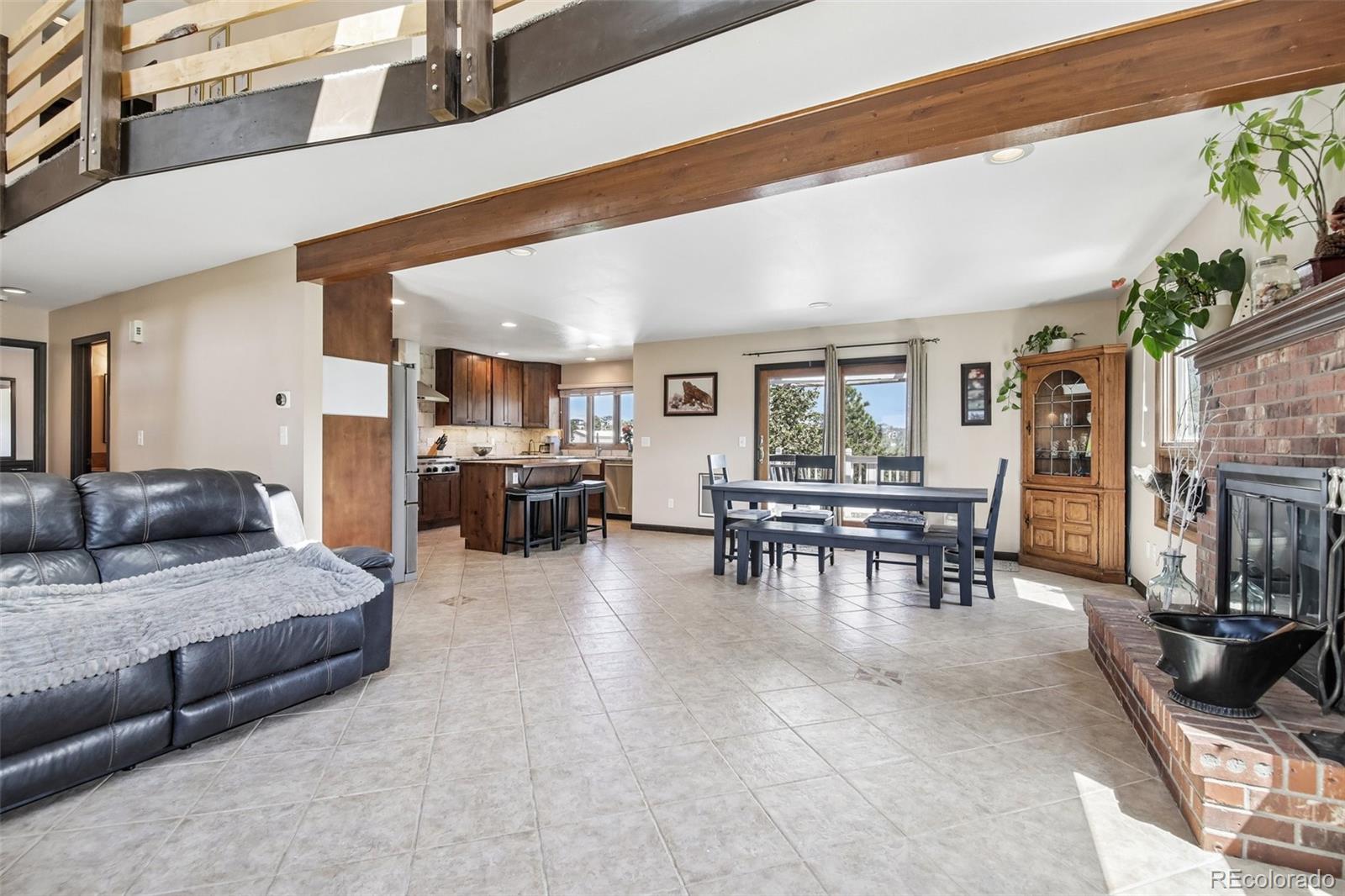 8394 Crestview Drive