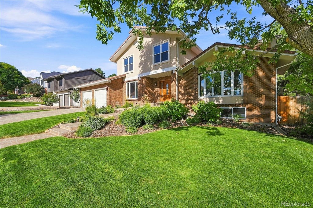 Photo of 4220 S Allison Street, Lakewood, CO 80235 (MLS # 8048582)