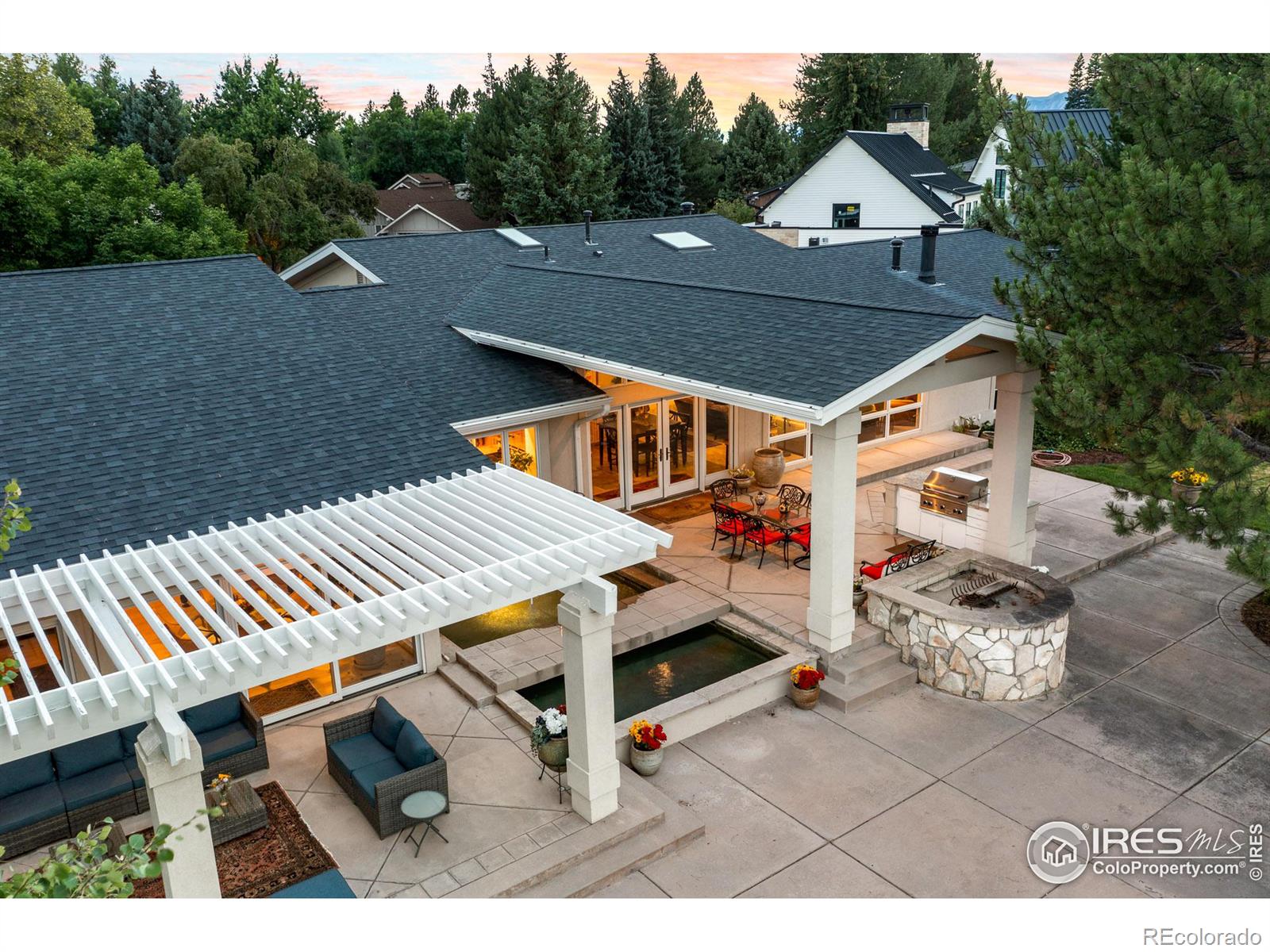 7155 Rustic Trail