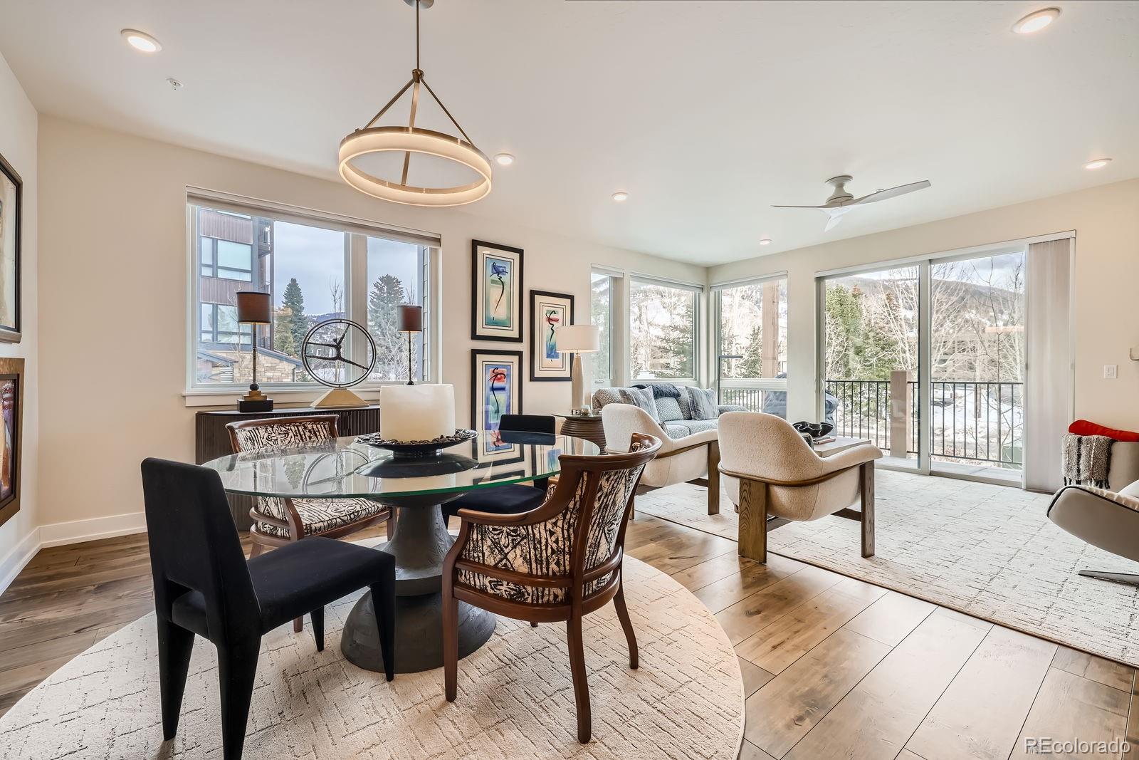 205 E La Bonte Street 1108