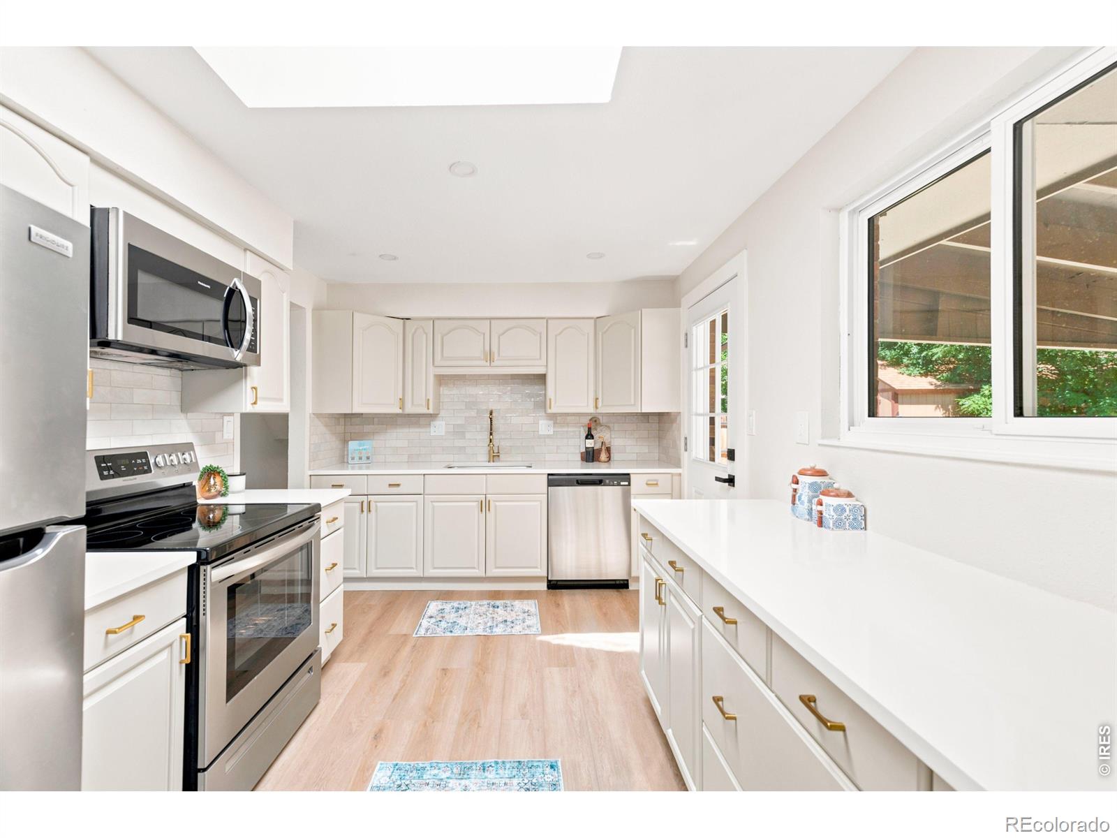 11831 W 70th Place