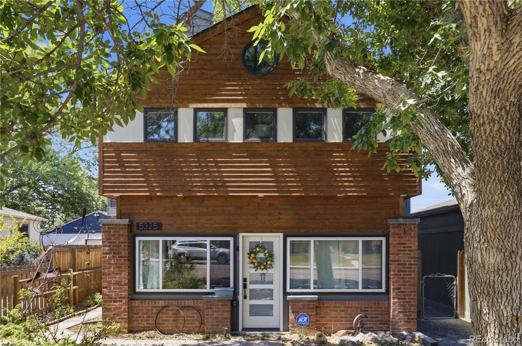 Photo of 5325 S Crocker Street, Littleton, CO 80120 (MLS # 7731576)