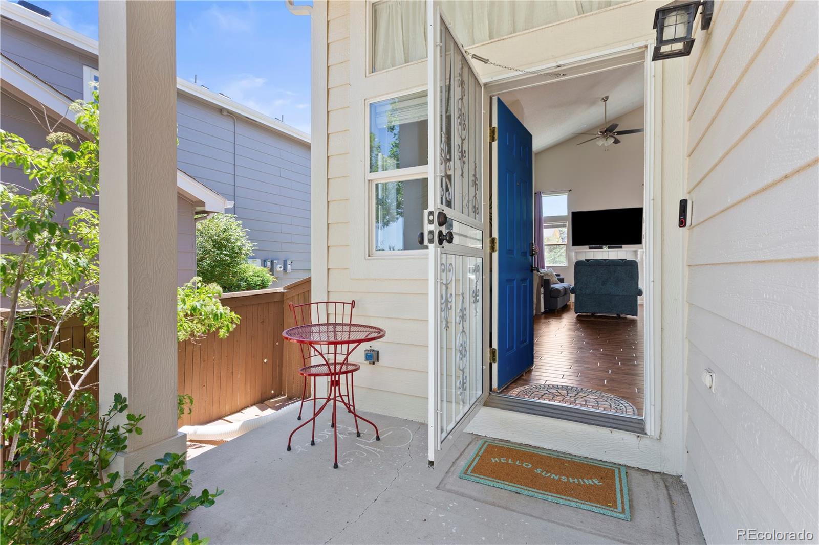 2212 Hyacinth Road